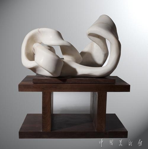 Sculpture by Xu Dong Rong at the National Art Museum of China