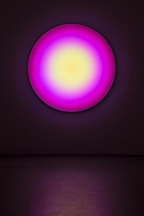 LEO VILLAREAL - Target (2): 2012, digital light sculpture